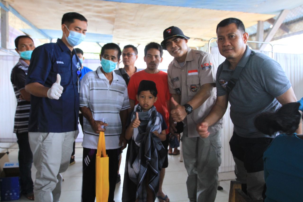 Sunatan Massal dan Pengobatan Gratis TLC Chapter#2