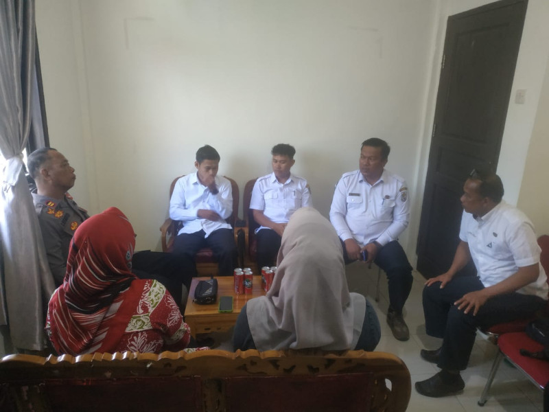 Kapolsubsektor Pelalawan Iptu Legito menyampaikan imbauan agar PPK Pelalawan nantinya selalu berkoordinasi terkait tahapan maupun proses Pilkada