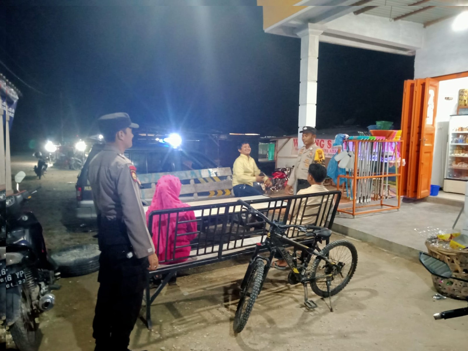 Patroli Blue Light Polsubsektor Pelalawan, Jaga Kamtibmas di Malam Hari