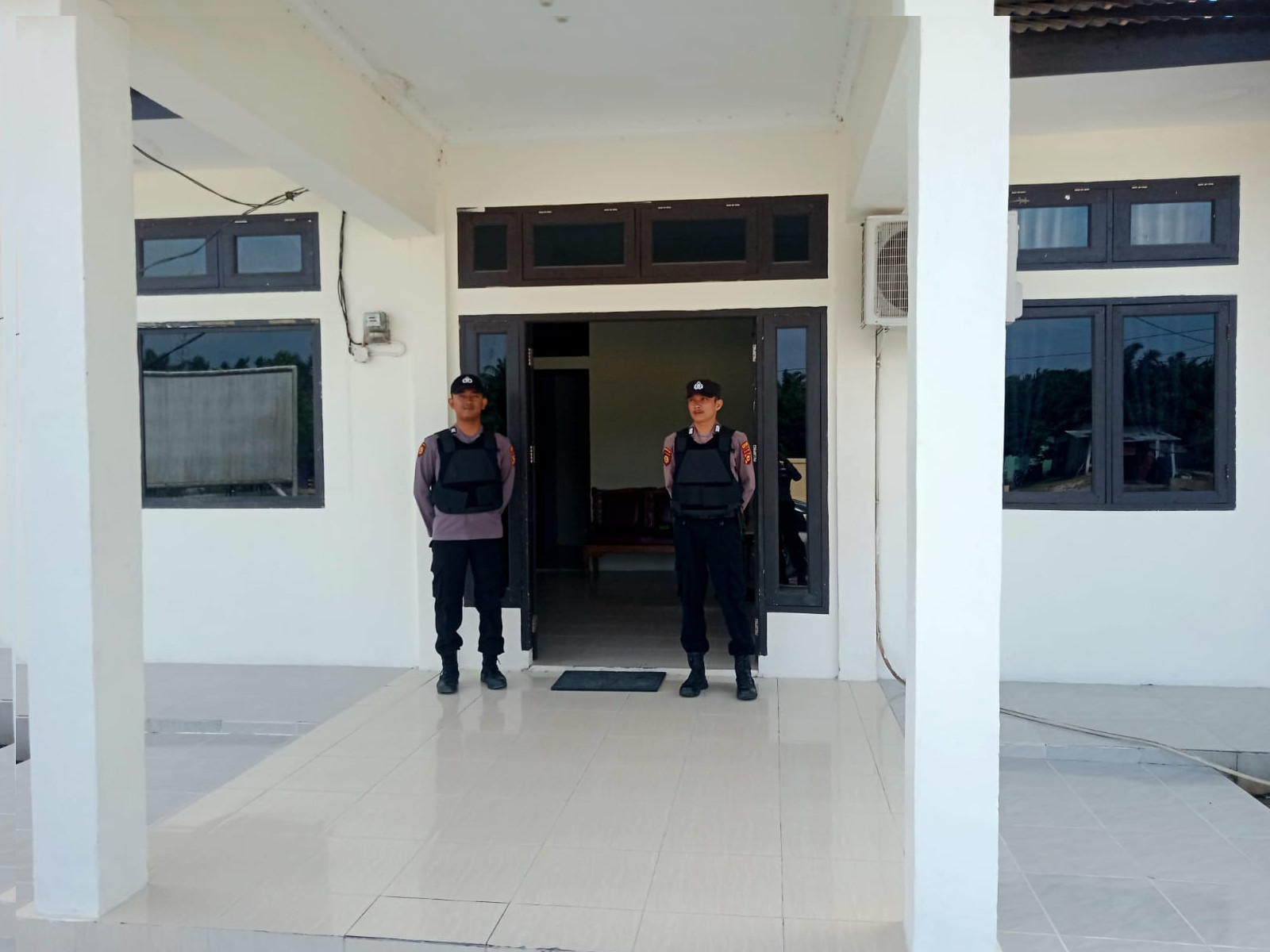 Personil Polsubsektor Pelalawan Tingkatkan Penjagaan Di Area Markas, Pagi Maupun Malam Hari