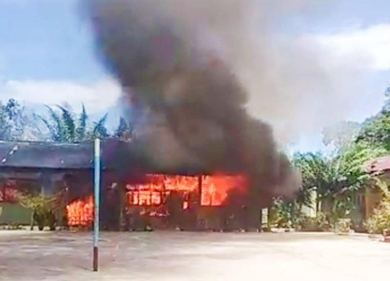 Akibat amukan Sijago Merah 3 ruangan SDN 06 Ludes