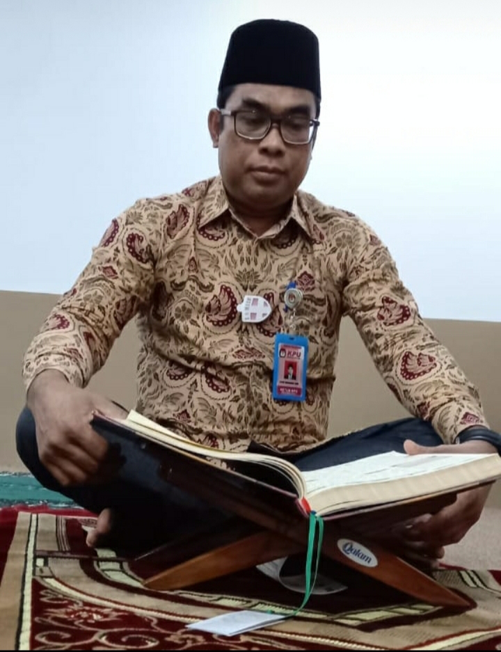 Ramadhan Tahun Ini, KPU Riau Khatamkan 10 Kali Bacaan Al-Quran