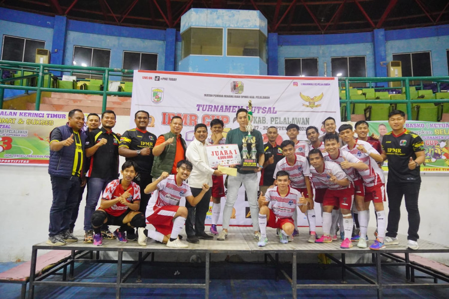 Wabup Pelalawan Nasaruddin S.H M.H Tutup Open Turnamen Futsal IPMR Cup 2023