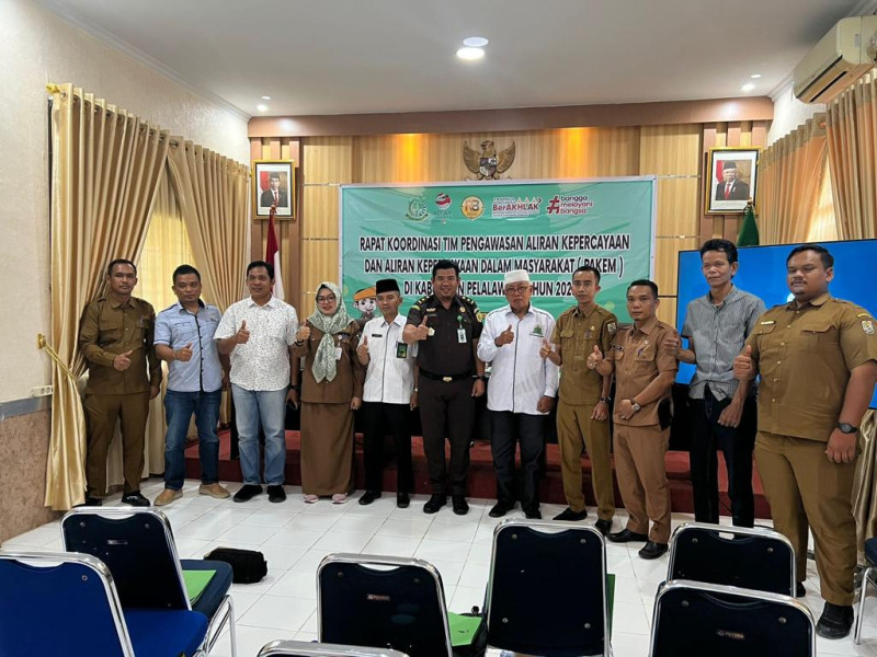 Cegah Aliran Kepercayaan Dan Keagamaan Menyimpang Di Kabupaten Pelalawan  Kejaksaan Negeri Pelalawan Melaksanakan Rapat Koordinasi Tim Pengawasan Aliran Kepercayaan Dan Aliran