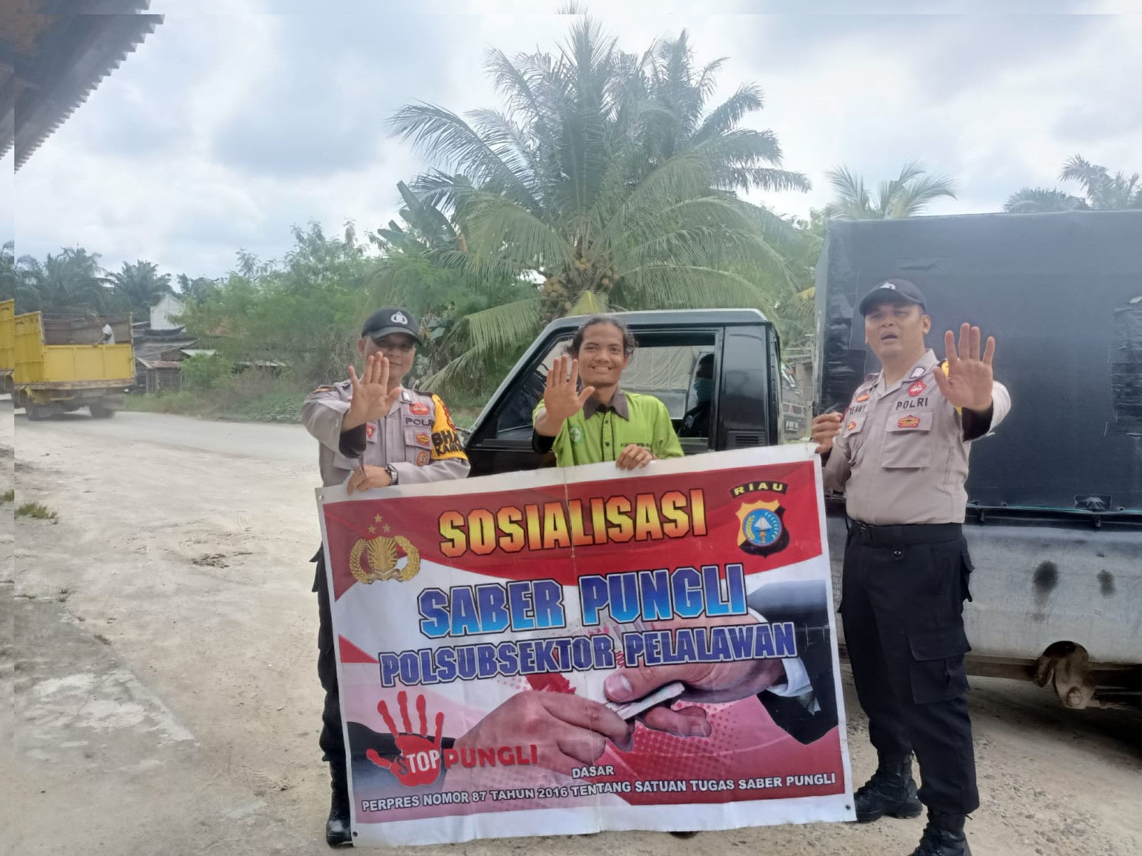 Polsubsektor Pelalawan jajaran Polres Pelalawan  sosialisasi Saber Pungli.