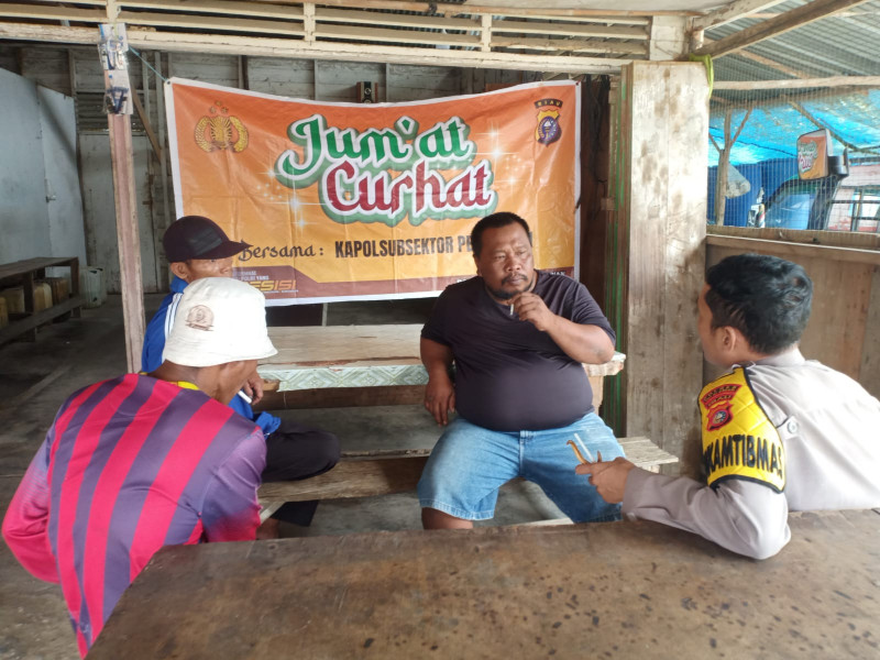 Bhabinkamtibmas Polsubsektor Pelalawan Sambang Warga Giat Jumat Curhat