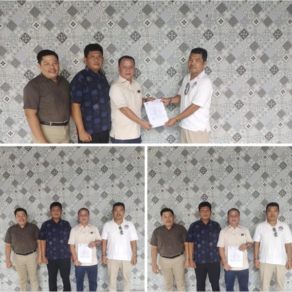 Sekjen DPD aptrindo serahkan mandat ke DPC kabupaten Pelalawan bung Rusdianto SE.
