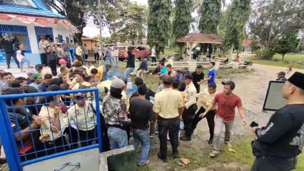 Oknum Warga Tanjung Kuyo Demo PT SLS, Kapolsek Pangkalan Lesung Angkat Bicara