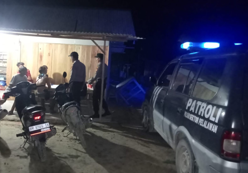 Patroli Blue Light Polsubsektor Pelalawan, Jaga Kamtibmas di Malam Ramadhan.