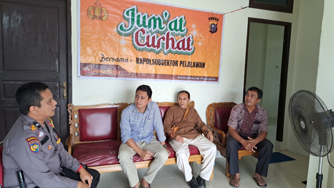 Polsubsektor Pelalawan jajaran Polres Pelalawan Polda Riau, menggelar kegiatan Jumat Curhat