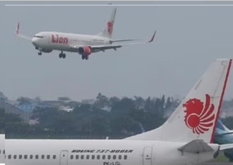 Mesin Lion Air Bermasalah di Udara, Pesawat Balik Mendarat ke Jaka