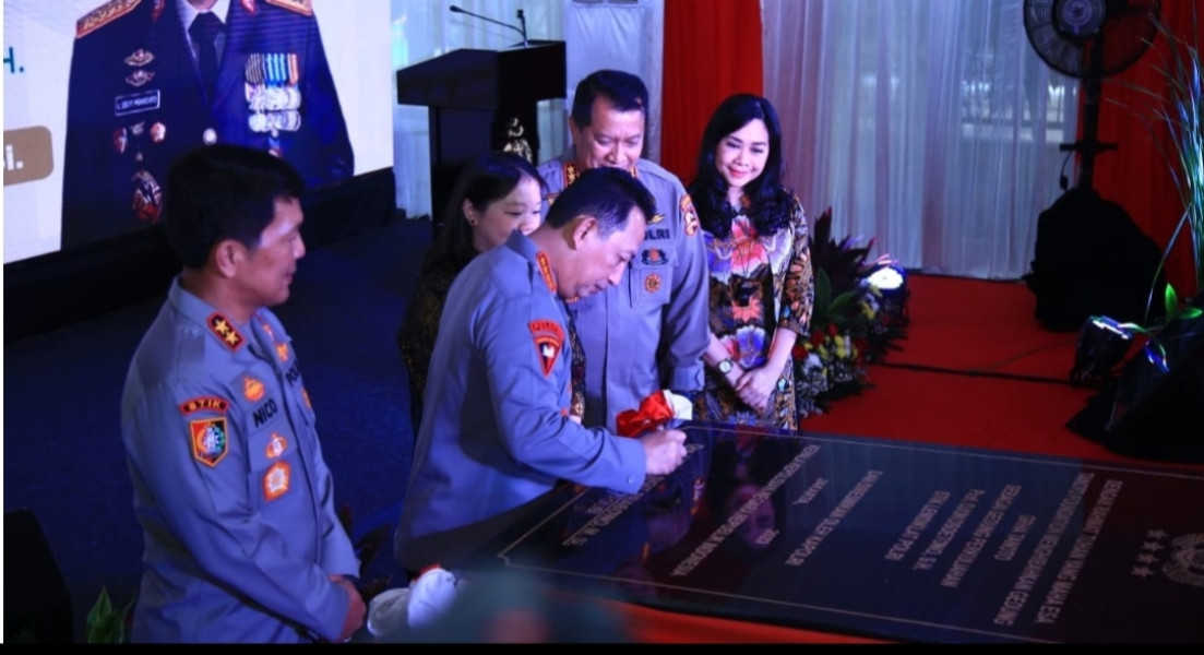 Kapolri bersama Imelda Tanoto Meresmikan Graha Tanoto