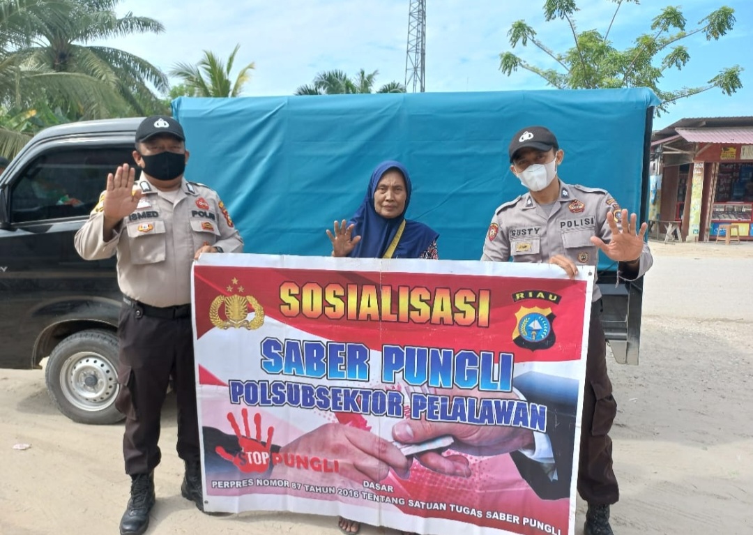 Polsubsektor Berserta jajaran Polres Pelalawan laksanakan sosialisasi Saber Pungli,