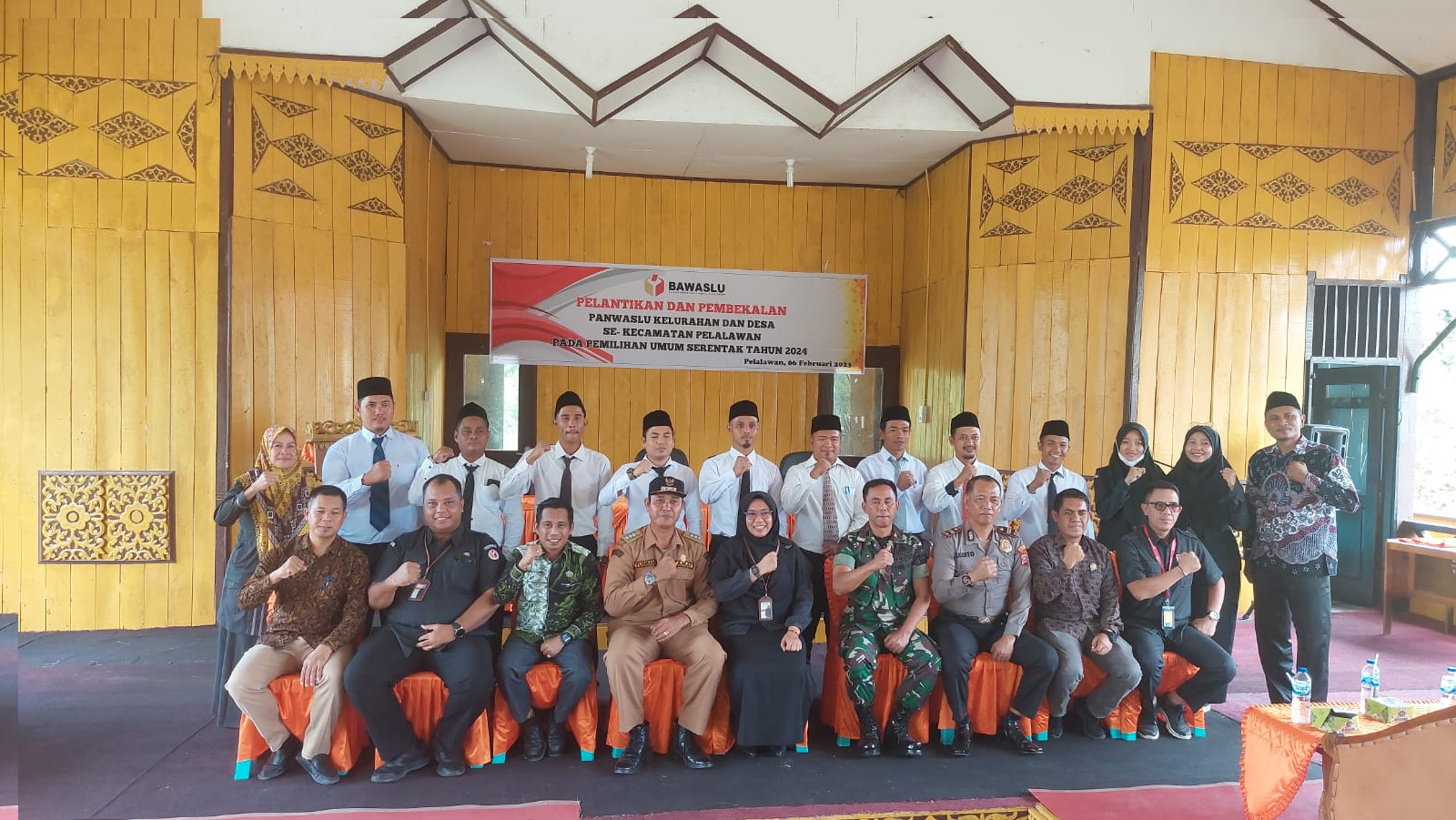 Kapolsubsektor Pelalawan Iptu Legito Hadiri Pelantikan Dan Pembekalan Panwaslu 2024 Sekecamatan