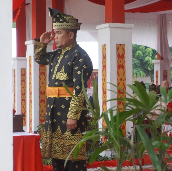 Bupati Pelalawan Bertindak Sebagai Inspektur Upacara Pada  Peringatan HUT RI ke-78 Tingkat Kabupaten Pelalawan Tahun 2023