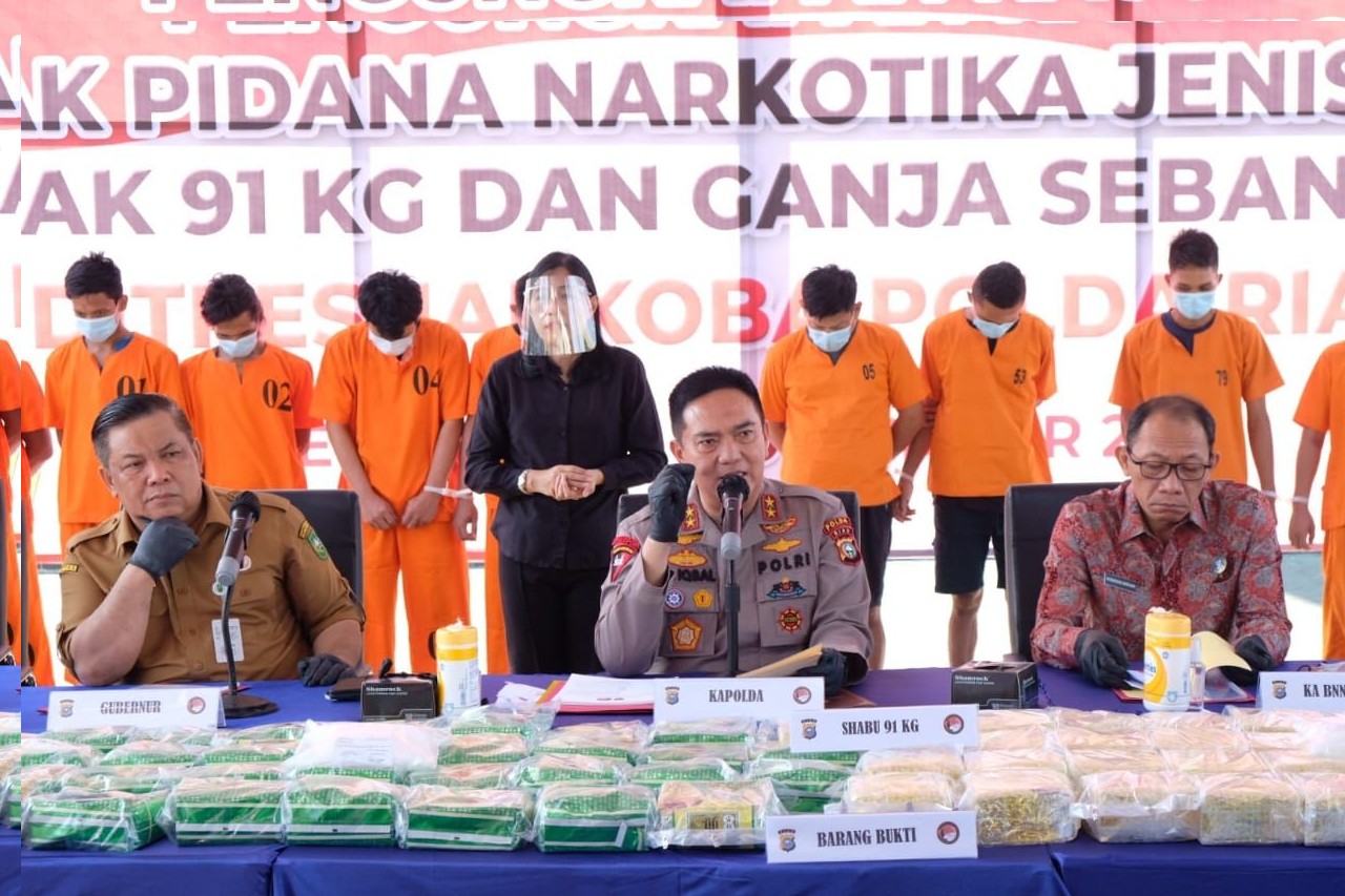 Narkoba sebanyak 800 KG Jenis Sabu Berhasil  Disita Polda Riau Dalam waktu 11 Bulan Dalam Kepemimpinan Irjen M Iqbal