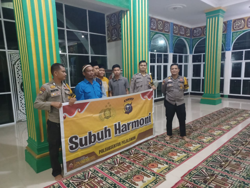 Cooling System Polsubsektor Pelalawan dalam rangka Pemilu Damai 2024, Personil Polsubsektor Pelalawan melaksanakan kegiatan Subuh Harmoni