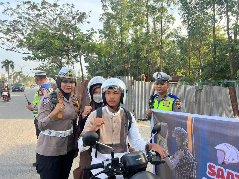 Satlantas Polres Pelalawan Gelar Sosialisasi Bulan Tertib Helm 2023.