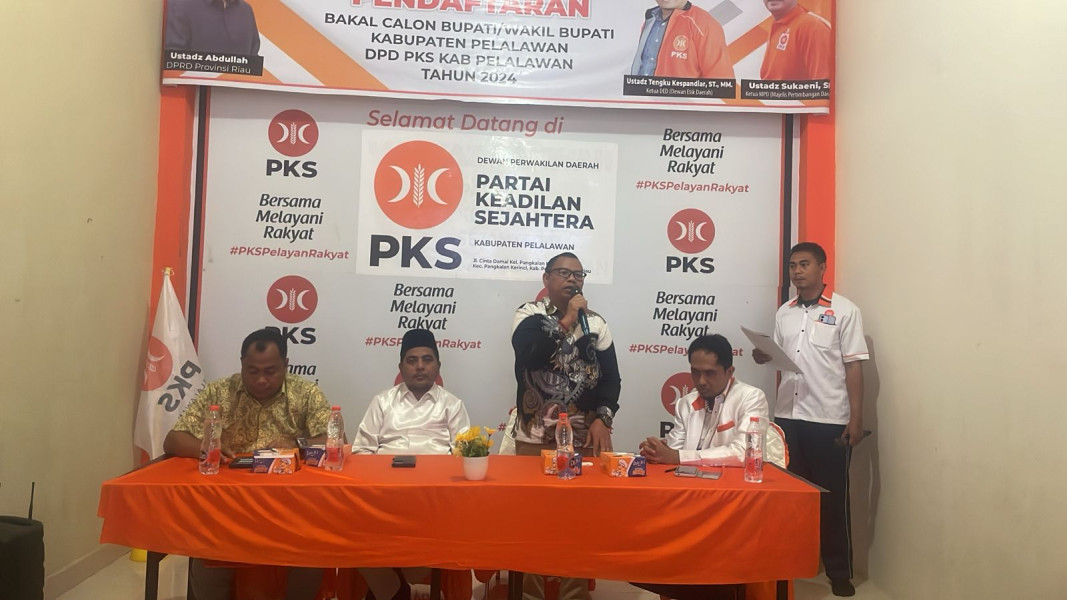 Nasaruddin Mendaftar ke Partai PKS sebagai Bakal Calon Bupati Pelalawan Di Pilkada 2024