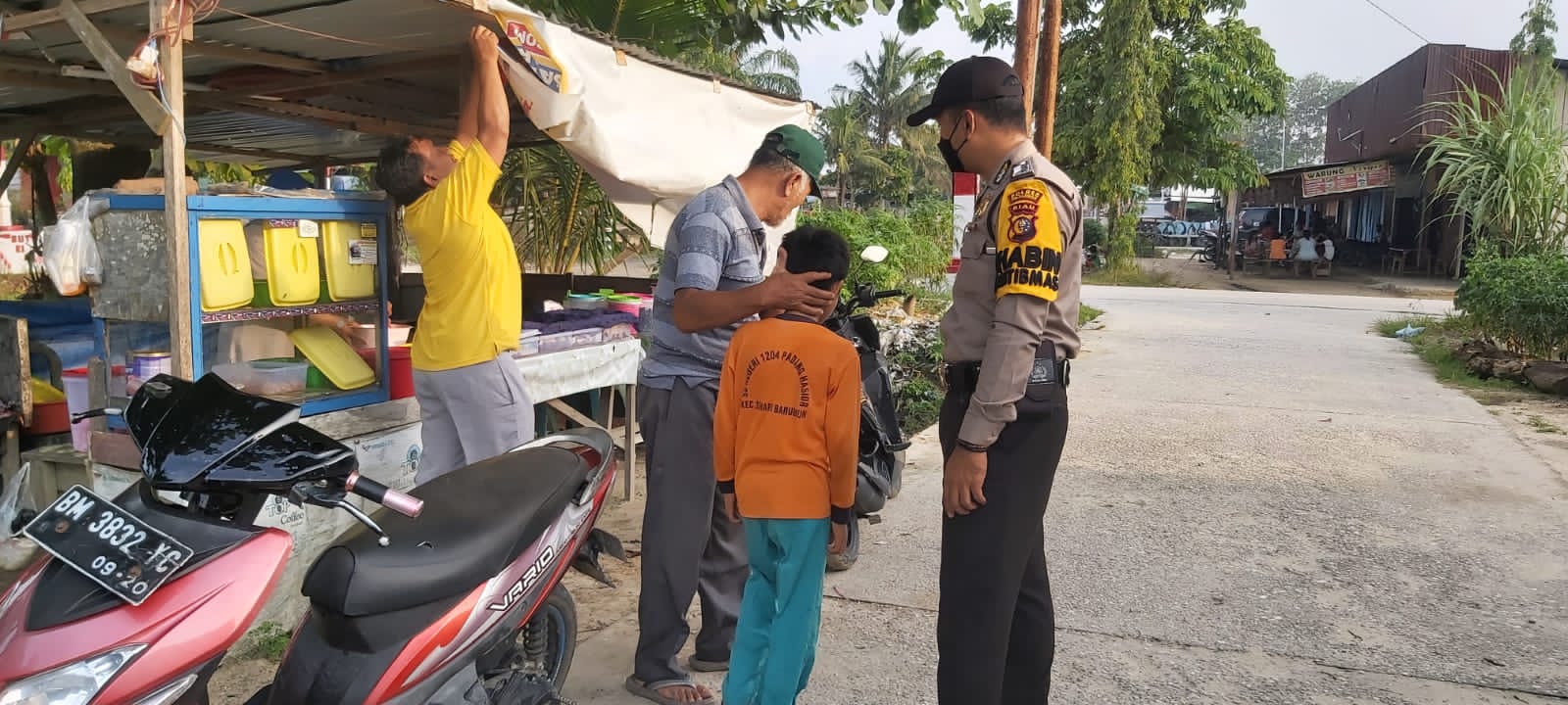 Iptu Legito: Kehadiran Personil Polsubsektor Pelalawan Jajaran Polres Pelalawan di Pasar Kaget Pastikan Kamtibmas Aman dan Kondusif