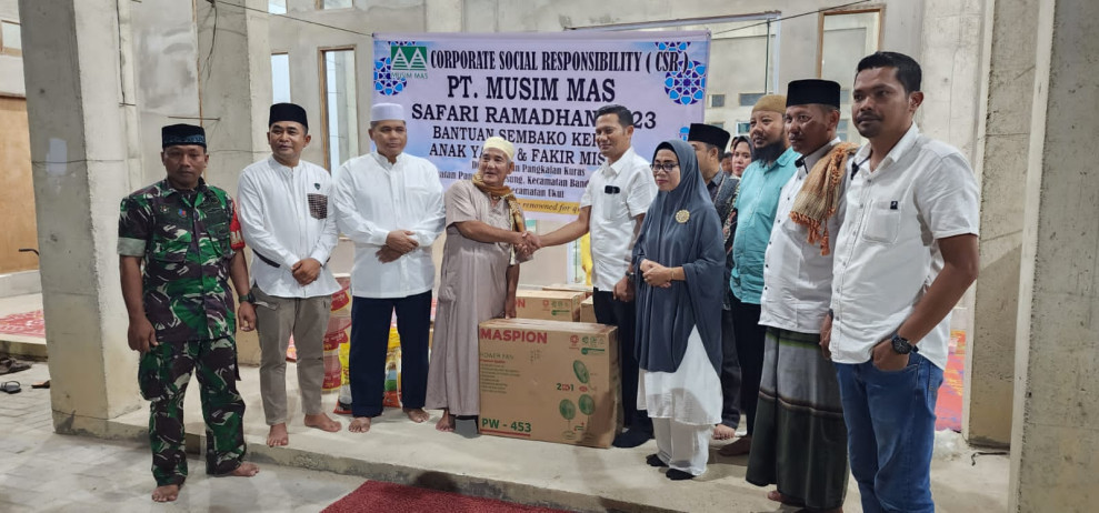 PT Musim Mas kembali salurkan bantuan 50 paket sembako untuk anak yatim dan fakir miskin