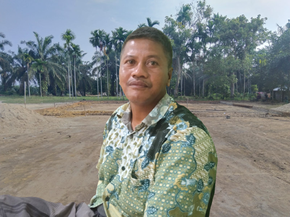 Miris,, Dispora Bangun Lapangan Volly Di Tanah Yang Bersengketa