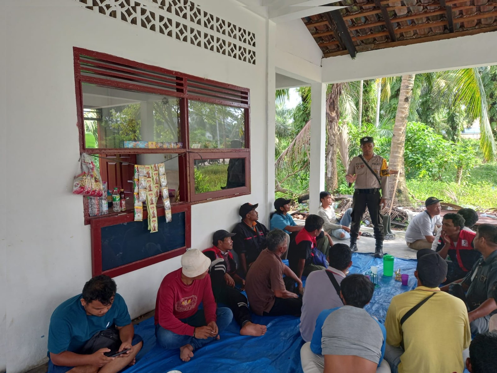 Jalin Kemitraan Bhabinkamtibmas Desa Bt nilo Kecil dan desa telayap Hadiri Rapat Bersama Pemuda Karang Taruna Bt Nilo kecil