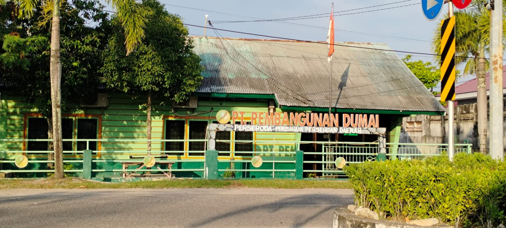 Rangkap Jabatan, Direktur BUMD Pembangunan Dumai Jadi Perbincangan