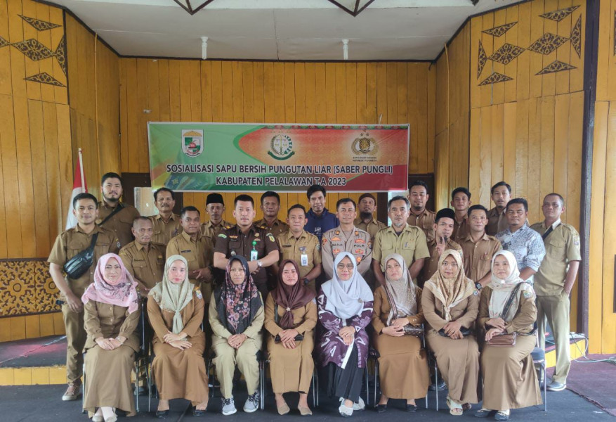 Memberantas Pungutan Liar” Kejaksaan Negeri Pelalawan Ditunjuk Sebagai Narasumber Dalam Kegiatan Sosialisasi SABER PUNGLI Di Kabupaten Pelalawan