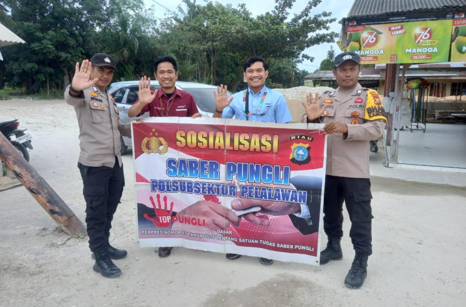 Polsubsektor Pelalawan melalui bhabinkamtibmas memberikan himbauan sosialisasi saber pungli di wilayah hukum polres Pelalawan