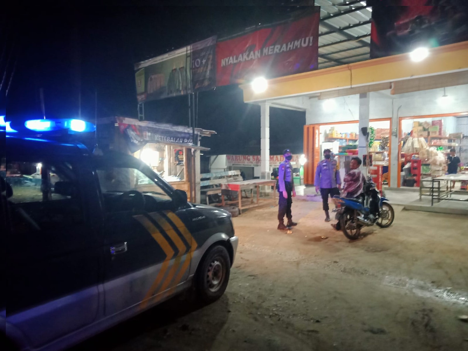 Polsubsektor Pelalawan Giat Rutin Patroli Blue Light