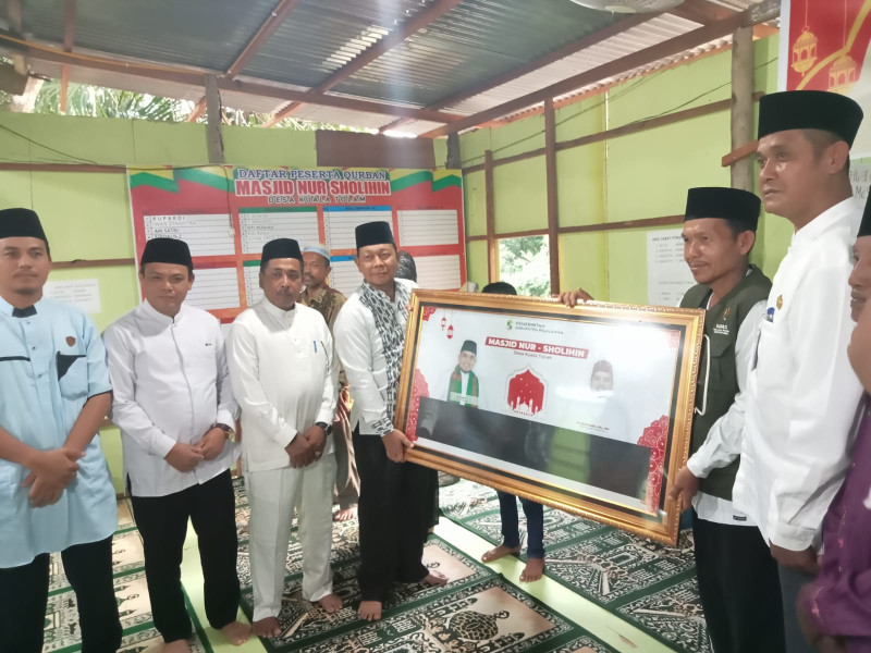 Safari Ramadhan di Kecamatan Pelalawan, Fakhrizal: Sampaikan Program Bupati yang Sudah Berjalan