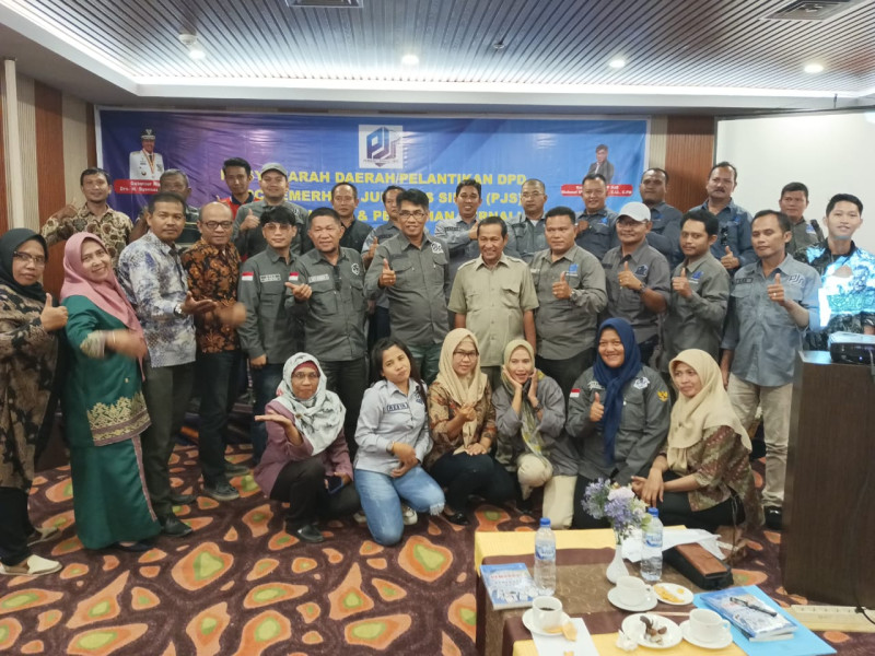 Memenuhi syharat lima DPC pjs provinsi riau di lantik ketum  mahmud marhaba